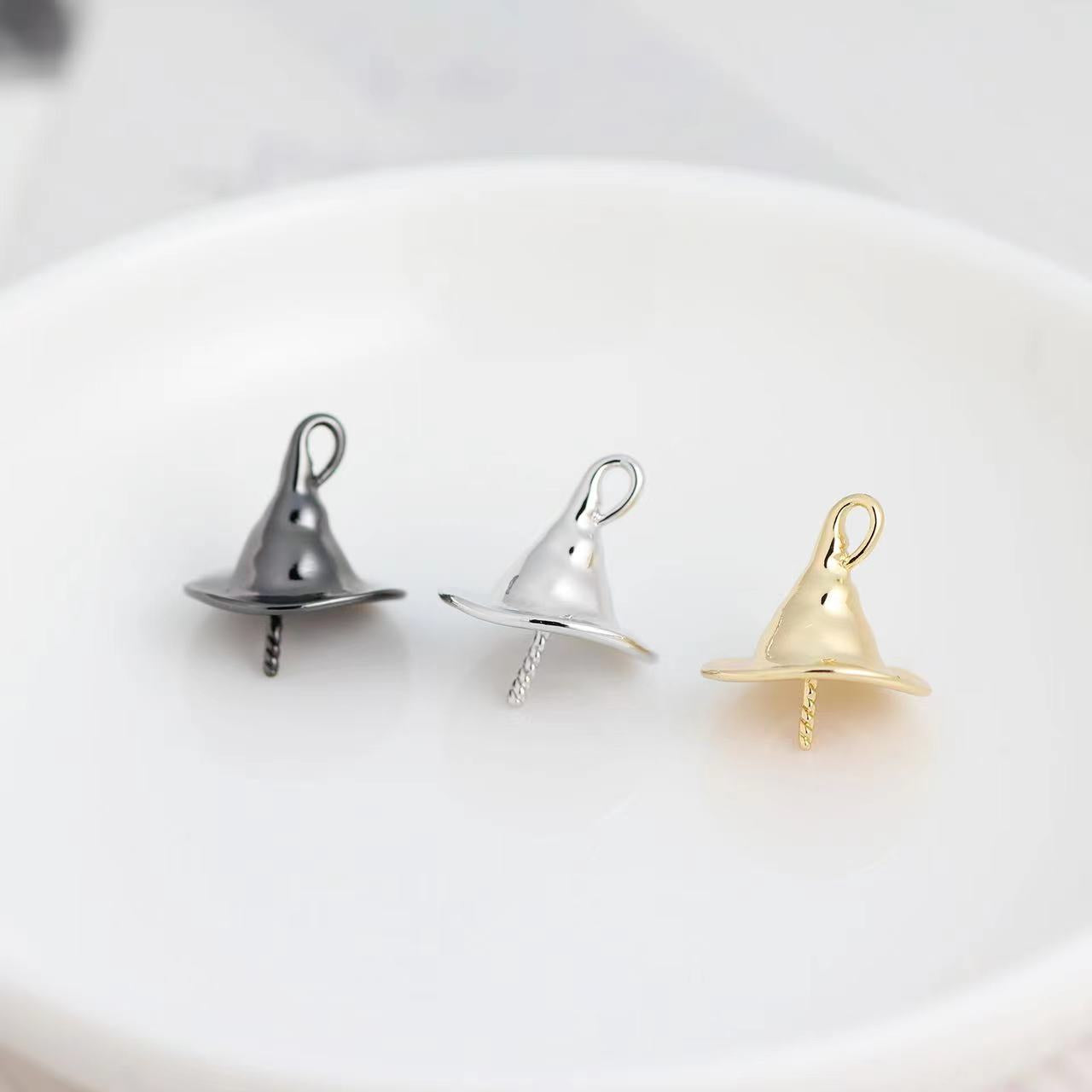 【46】elf hat pendant