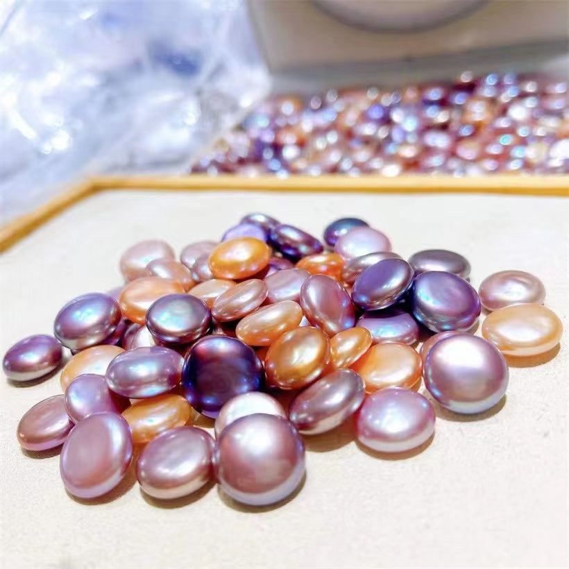 Gold Button ( Baroque |4 pcs / 1 clam )