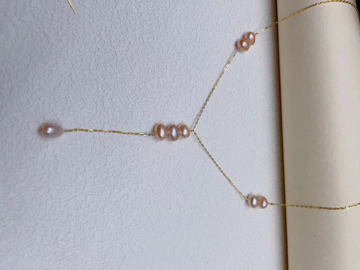 [44] Necklace sample