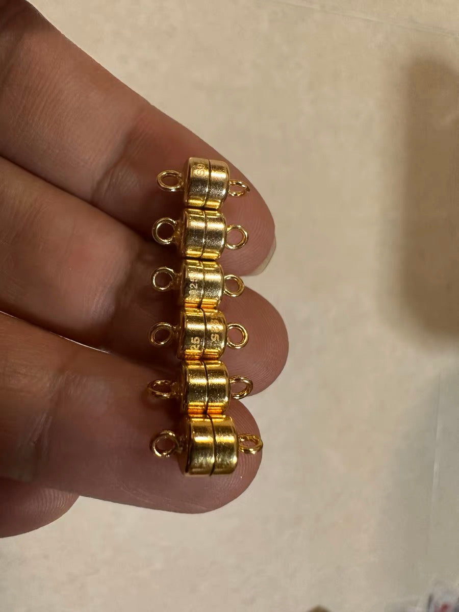 02 Buckle ( Magnetic )