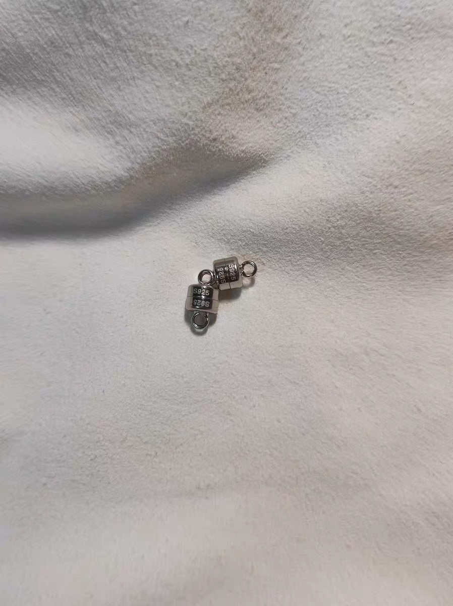 02 Buckle ( Magnetic )