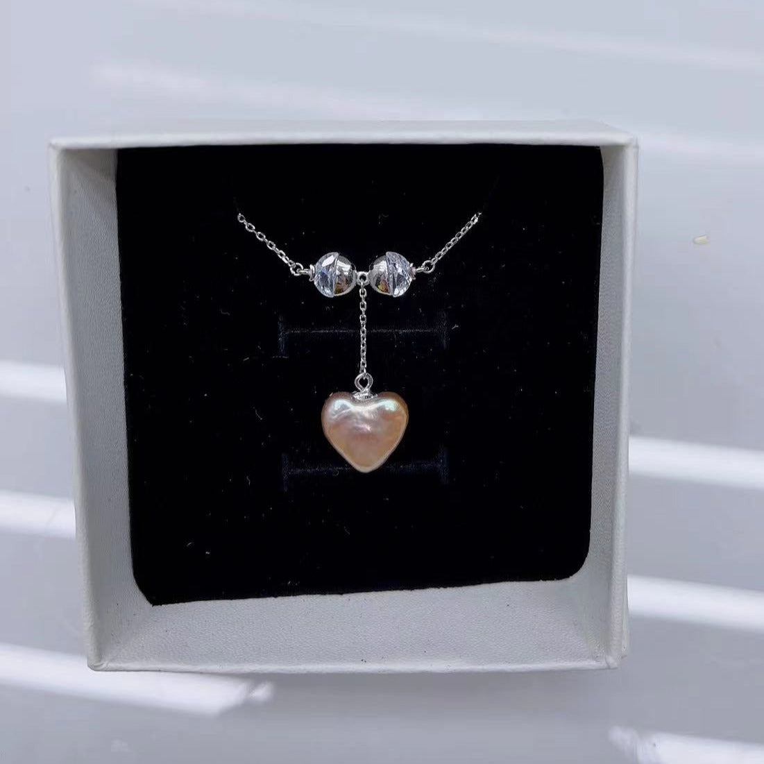 [ 32] Necklace sample