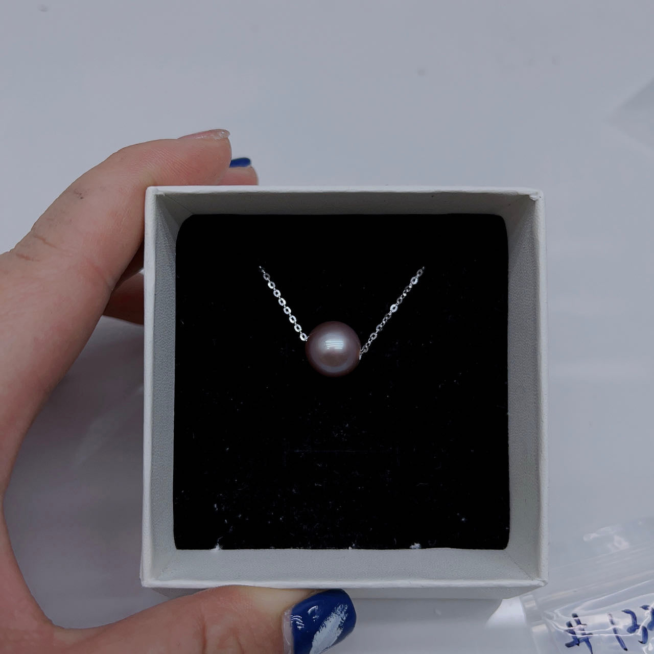 [ 38] Necklace sample