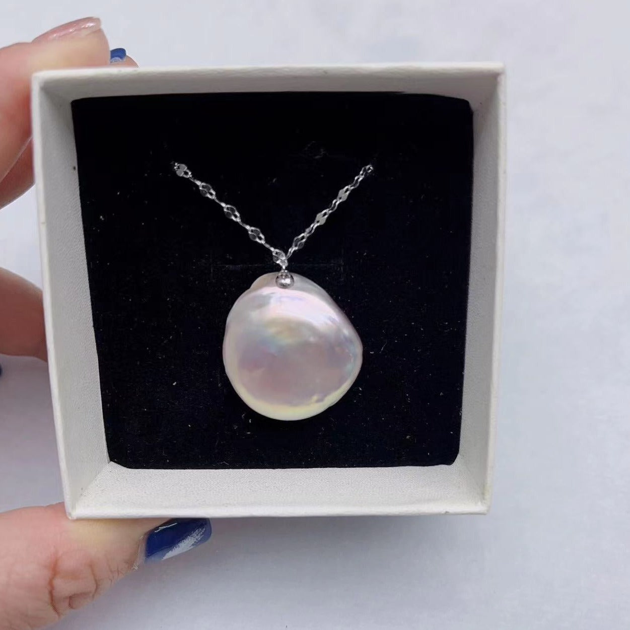 [ 19] Necklace sample