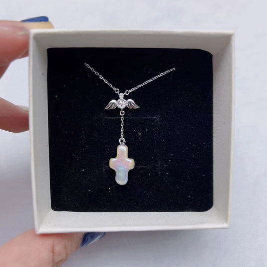 [ 20] Necklace sample