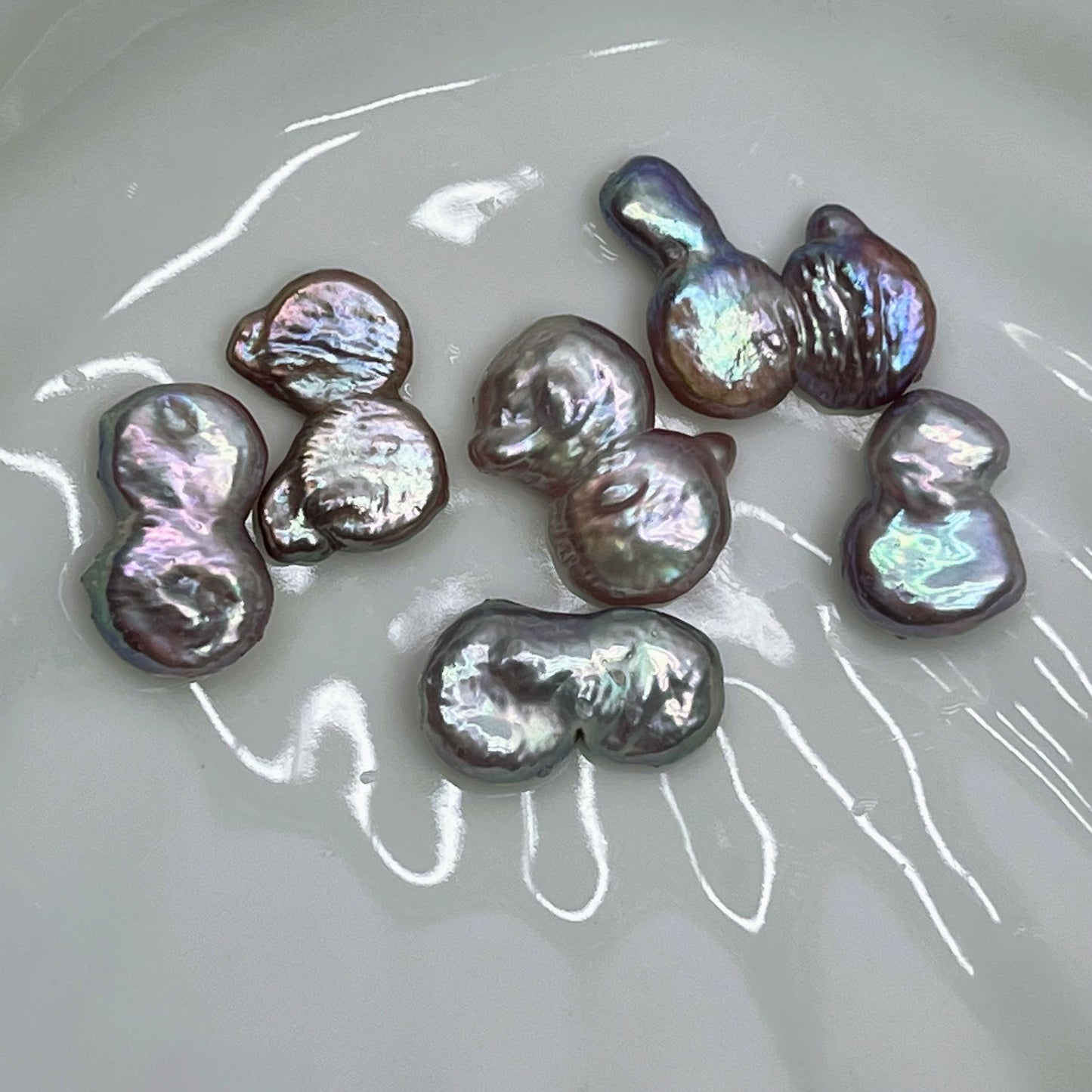 [ Besties pearl ]  ( twin button |4pcs -5pcs / 1 clam  )