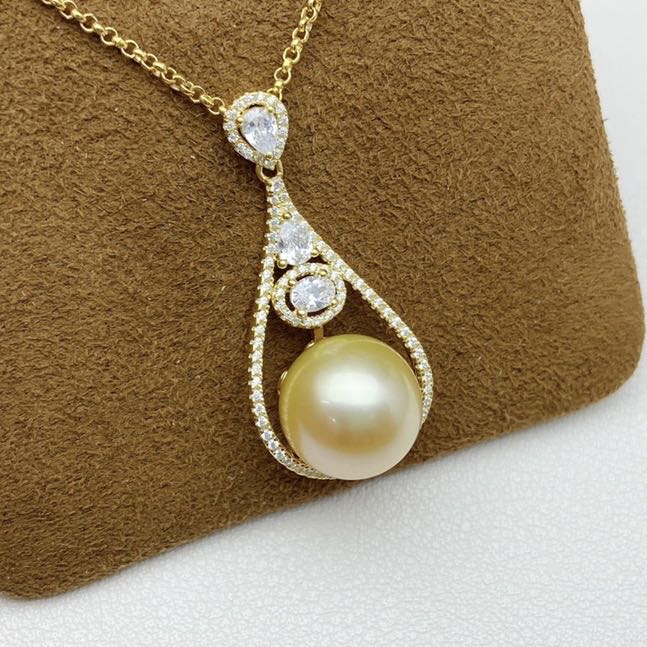 Pendant (For necklace | gold color  )