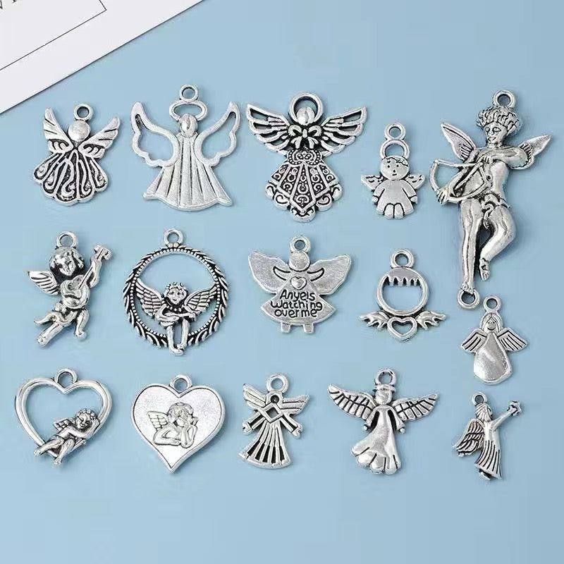 03 Charms ( Assorted )