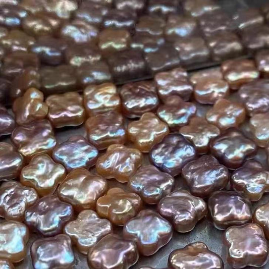 Four Leaf Clover ( Baroque |4-6 pcs / 1 clam )